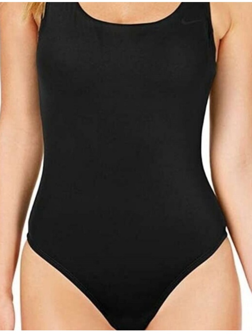 Nike Solid Black Scoop-Back One-Piece Swimsuit size M